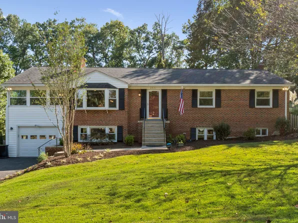 4221 Laurel Rd, Alexandria, VA 22309