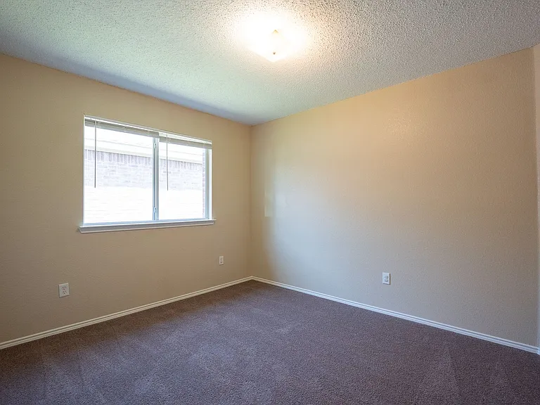 3316 Knoll Trl — Photo 8
