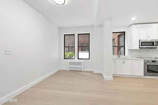 Rented by Citi Habitats | media 6