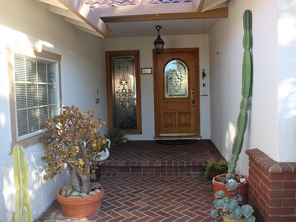 3rd image of 661 Briarcliff Ct