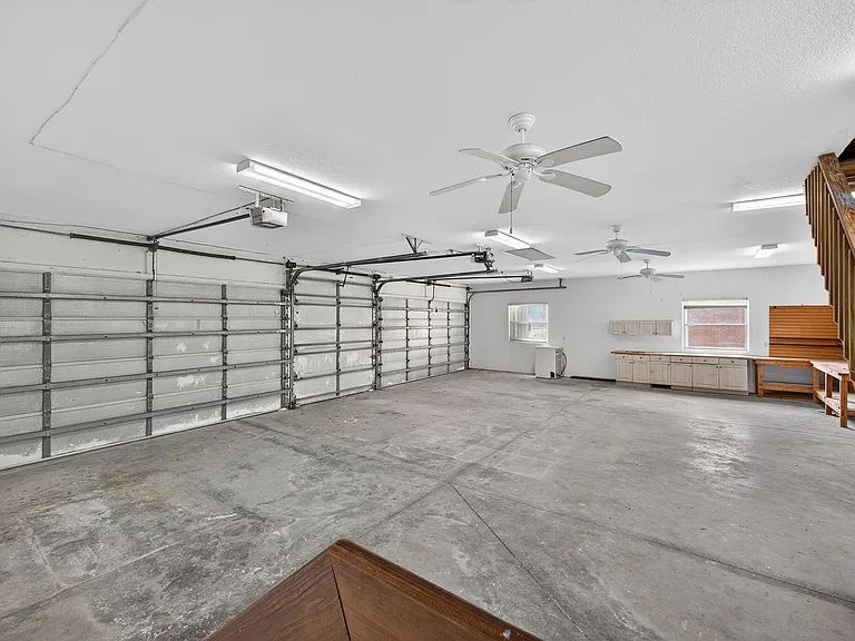 6890 Circle Dr — Photo 28