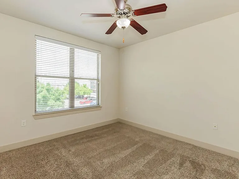 Century Cedar Hill — Photo 43
