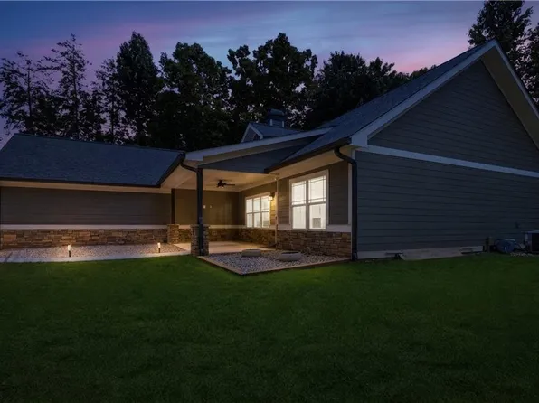 22 Logsplitter Pass, Dahlonega, GA 30533
