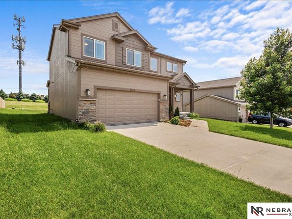 17825 Camden Ave, Omaha, NE 68116 view 2