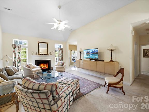 3rd image of 3191 River Ridge Dr