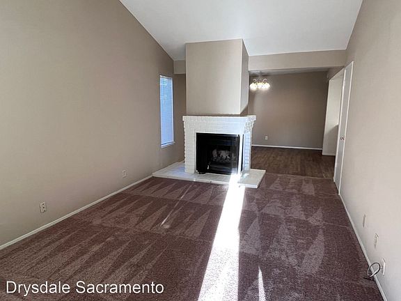 4th image of 2429 Camino Garden Way
