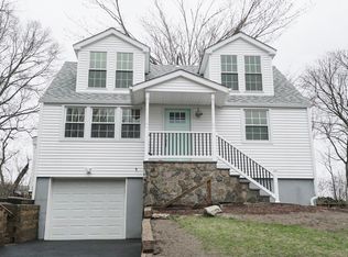 4 Chelene Rd, Norwalk, CT 06851