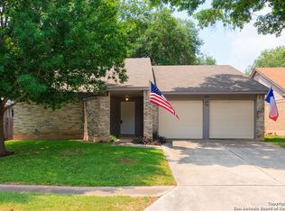 8105 Forest Dawn, Live Oak, TX 78233