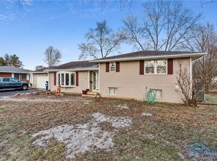 615 Lincolnshire Ln, Findlay, OH 45840