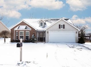148 Golf Club Ln, Grove City, PA 16127