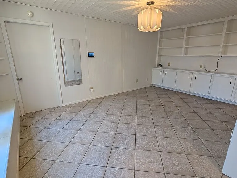 976 Sunmeadow Dr — Photo 12