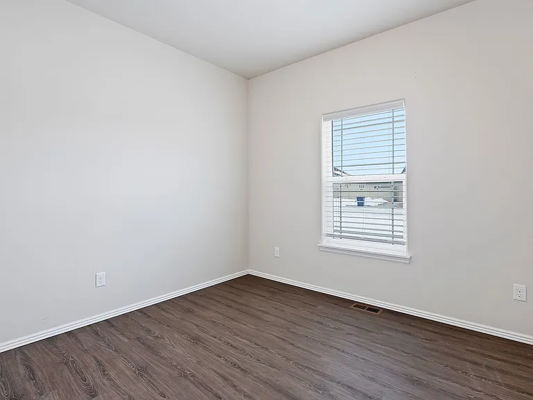 397 Marjorie St — Photo 19