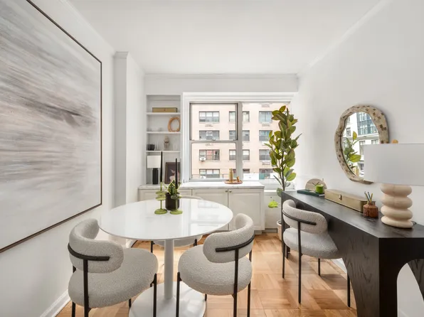 136 East 56th Street image 3 of 8