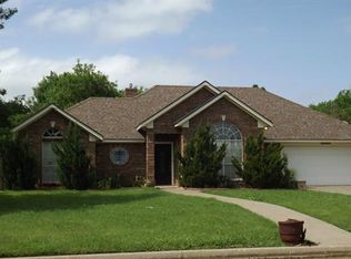 1638 Robin Pl, Cleburne, TX 76033