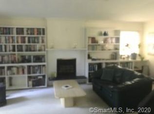 20 Drumlin Rd, Westport, CT 06880