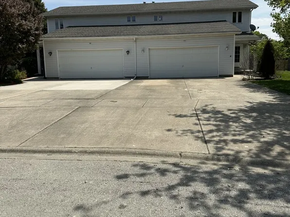 1326 Post Oak Ct #1, Crest Hill, IL 60403