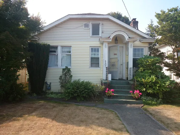 4403 SW Holly St, Seattle, WA 98136