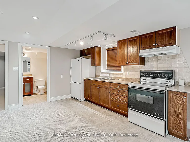 2415 Presquile Dr — Photo 31