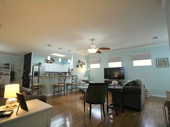 Contemporary colors 