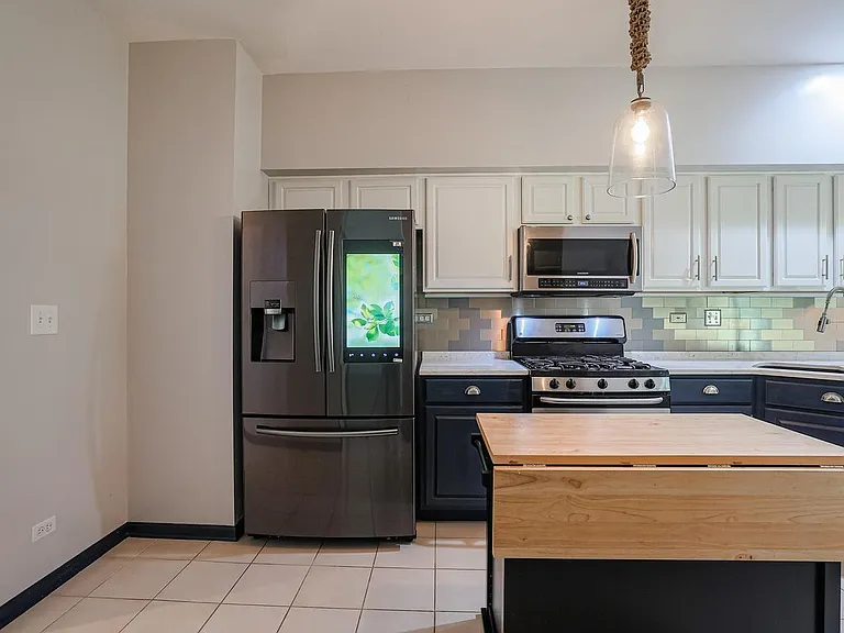983 Parkhill Cir #983 — Photo 12