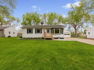 111 Pleasant Dr, Hudson, IA 50643
