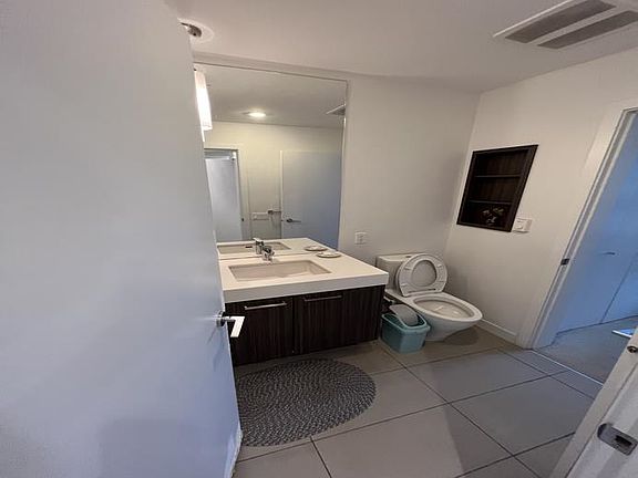 5th image of 608 Como Lake Ave #320