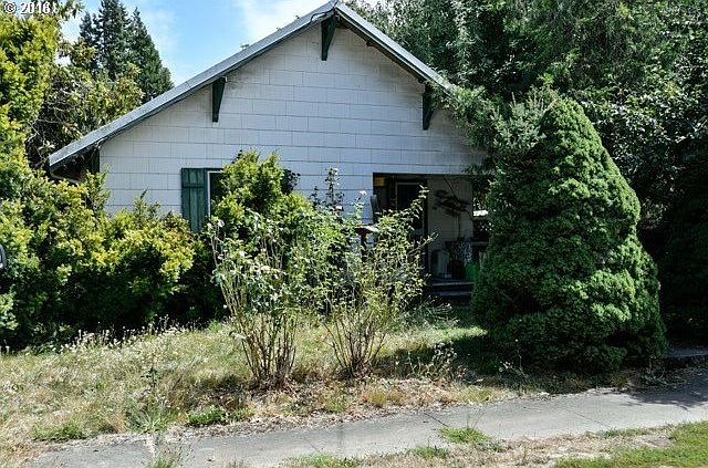 2nd image of 2027 Filbert St