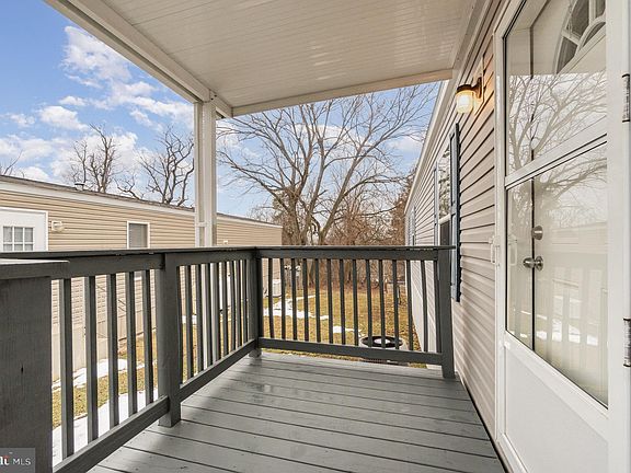 4th image of 3 Olivers Park Dr