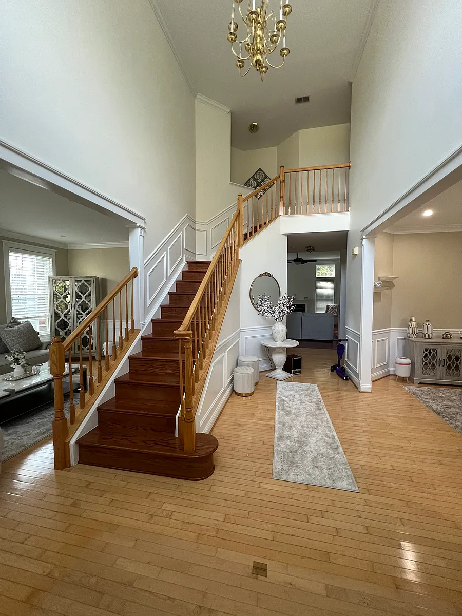 Primary Photo - 904 Santmyer Dr SE