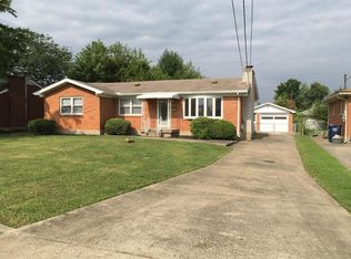 3508 Park Row Dr, Shively, KY 40216