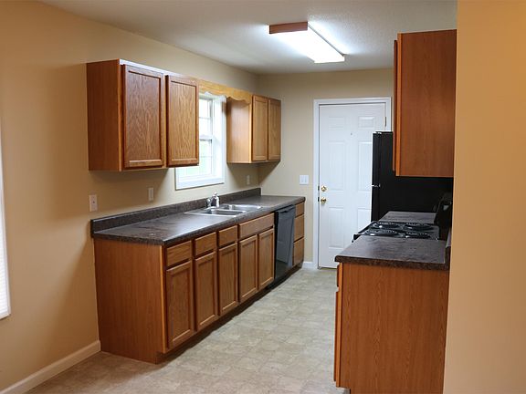 4th image of 2803 Nichols Ave