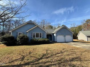 405 Avent Cir, Holly Springs, NC 27540