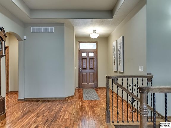 2nd image of 18427 Dewey Ave