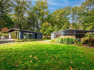 18 Moccasin Hl, Lincoln, MA 01773