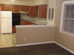 6101 217th St, Bayside, NY 11364