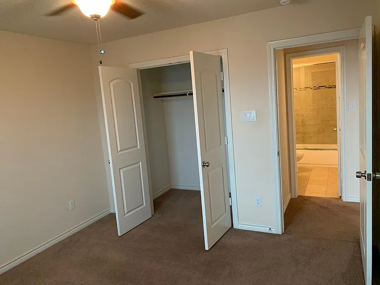 2361 Novin Dr — Photo 29