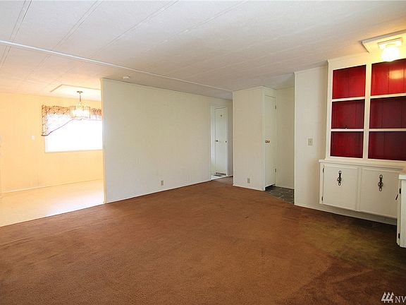 4th image of 812 Main St
