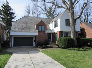 29 Woodhaven Rd, Amherst, NY 14226