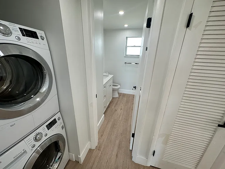 1400 SW 27th Ave #703 — Photo 6