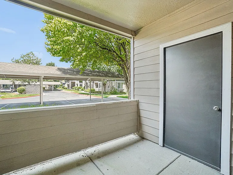 Allegro Apartments — Photo 34