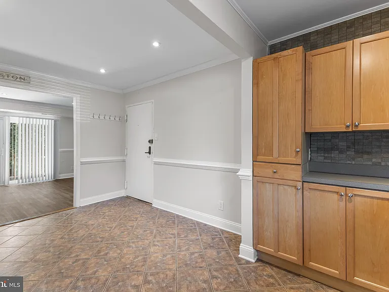 11611 Vantage Hill Rd #11B — Photo 6