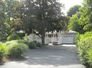 18 Ireland Dr, Poughkeepsie, NY 12603