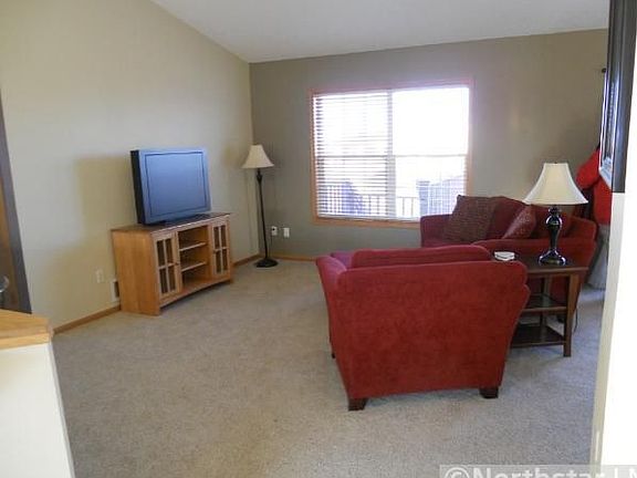 4th image of 1491 Bluebird Dr