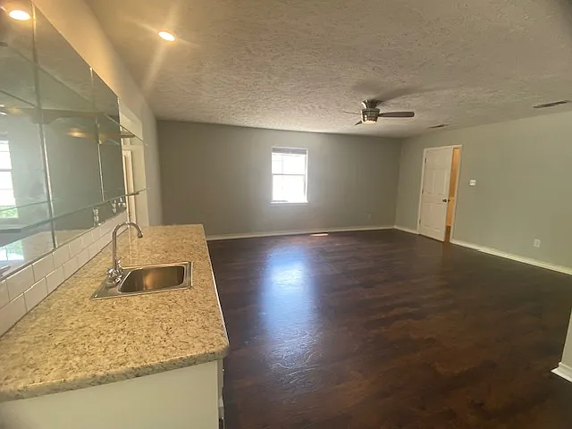 601 Brown Dr — Photo 25