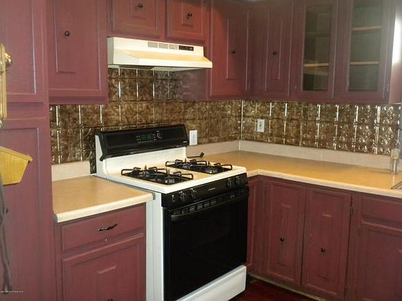 5th image of 692 Monmouth Ave