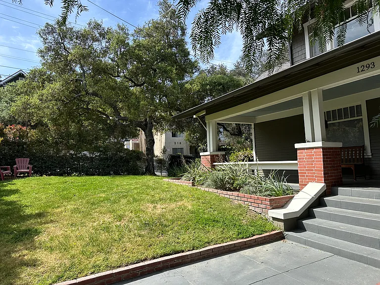1293 Boynton St — Photo 4