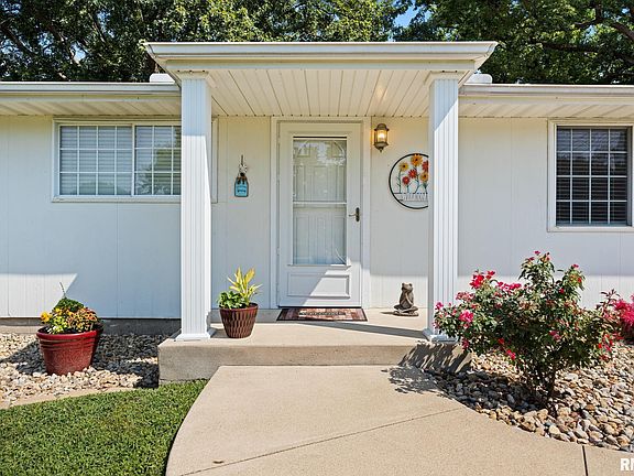 5th image of 201 Fenestra Ln