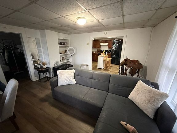 5th image of 77 Chapman St #3