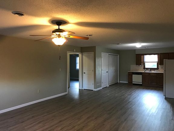 Entrance into family room and kitchen