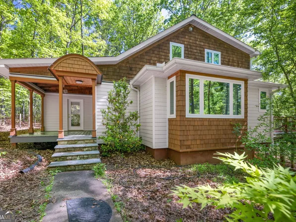 566 Roberts Creek Ln, Clarkesville, GA 30523